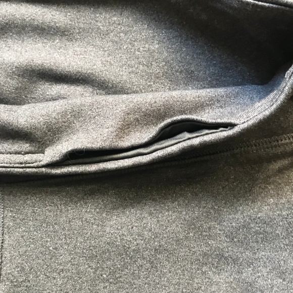 ALO YOGA Gray Electra Color Block Capri Leggings S - Picture 4 of 8